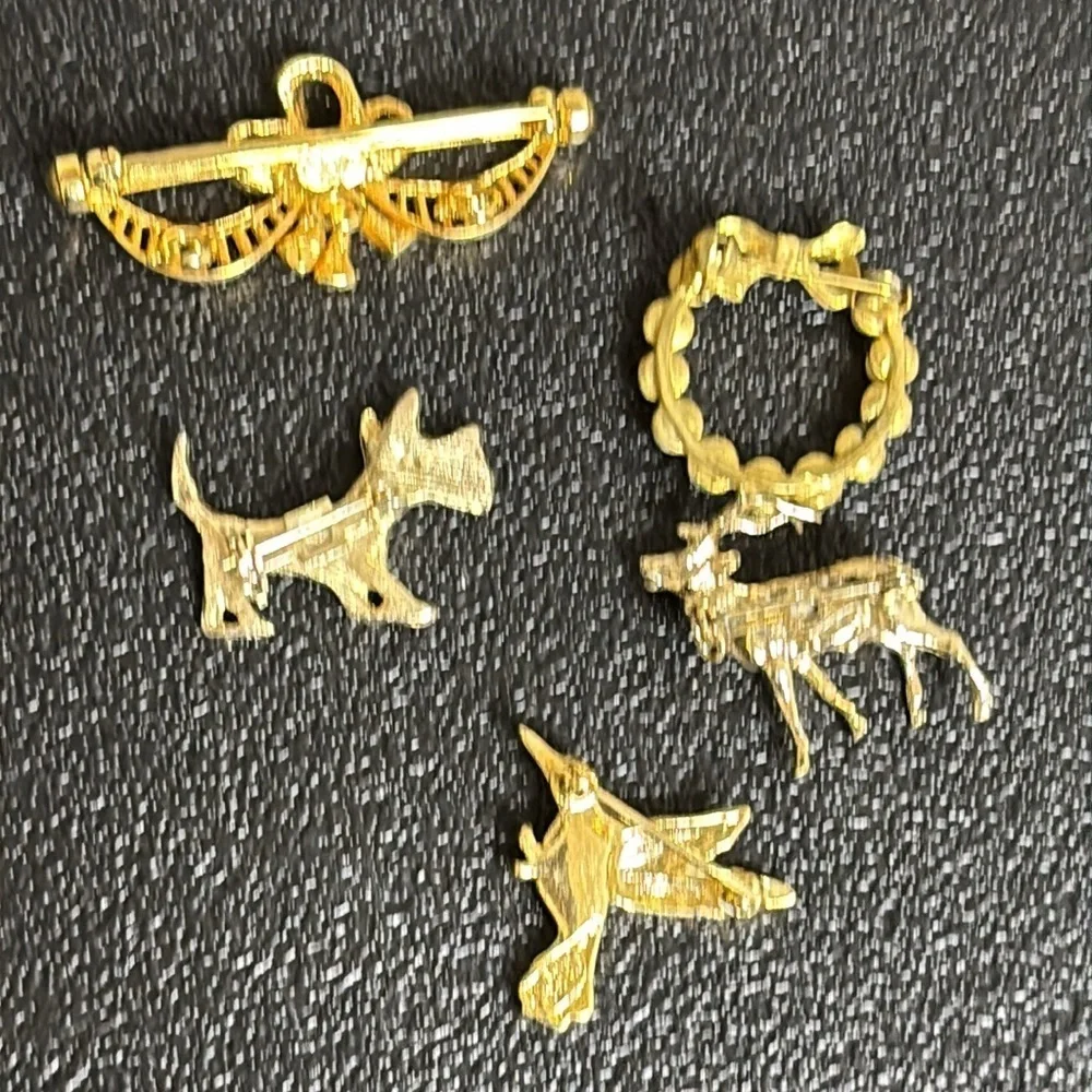 Brooch Collection Bundle Lot Hummingbird Scottie Dog Deer Wreath Set